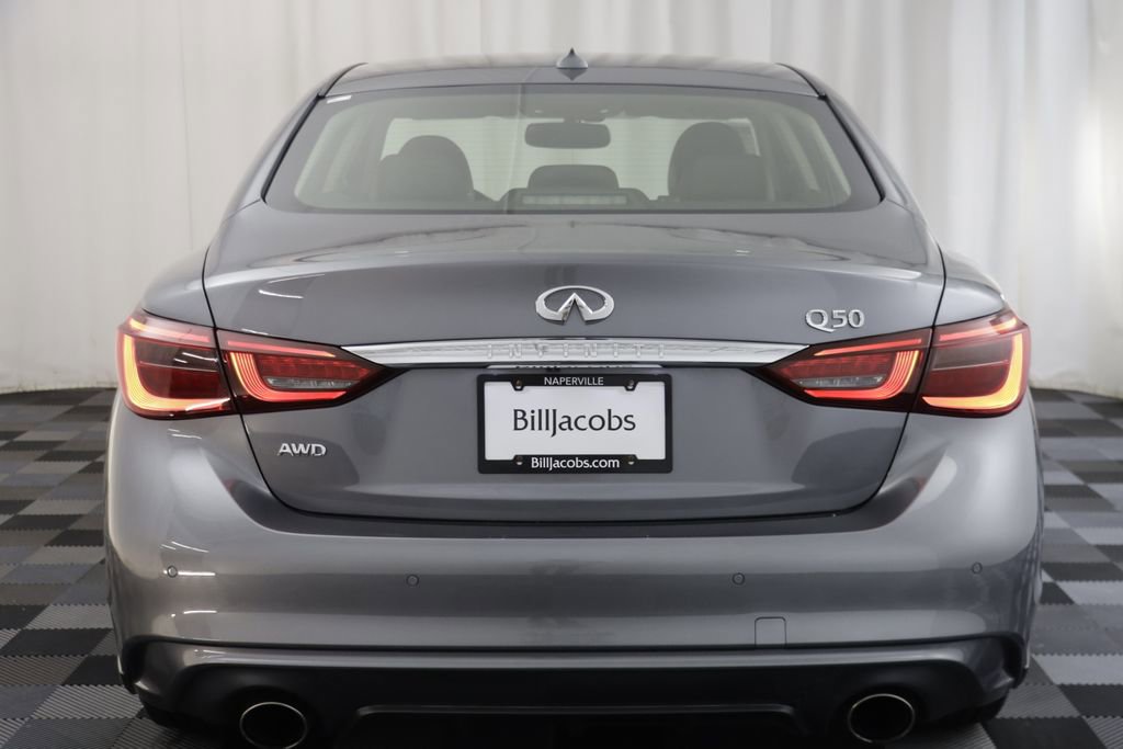 Used 2019 INFINITI Q50 Luxe w/ Essential Package (3.0T Luxe) AWD/4WD image 16