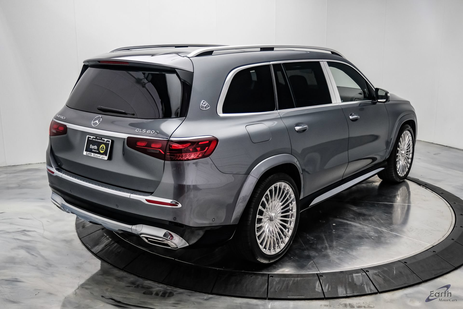Used 2024 Mercedes-Benz Maybach GLS 600 4MATIC image 22