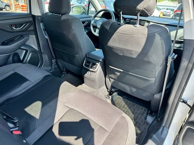 Used 2024 Subaru Outback Premium AWD/4WD image 23