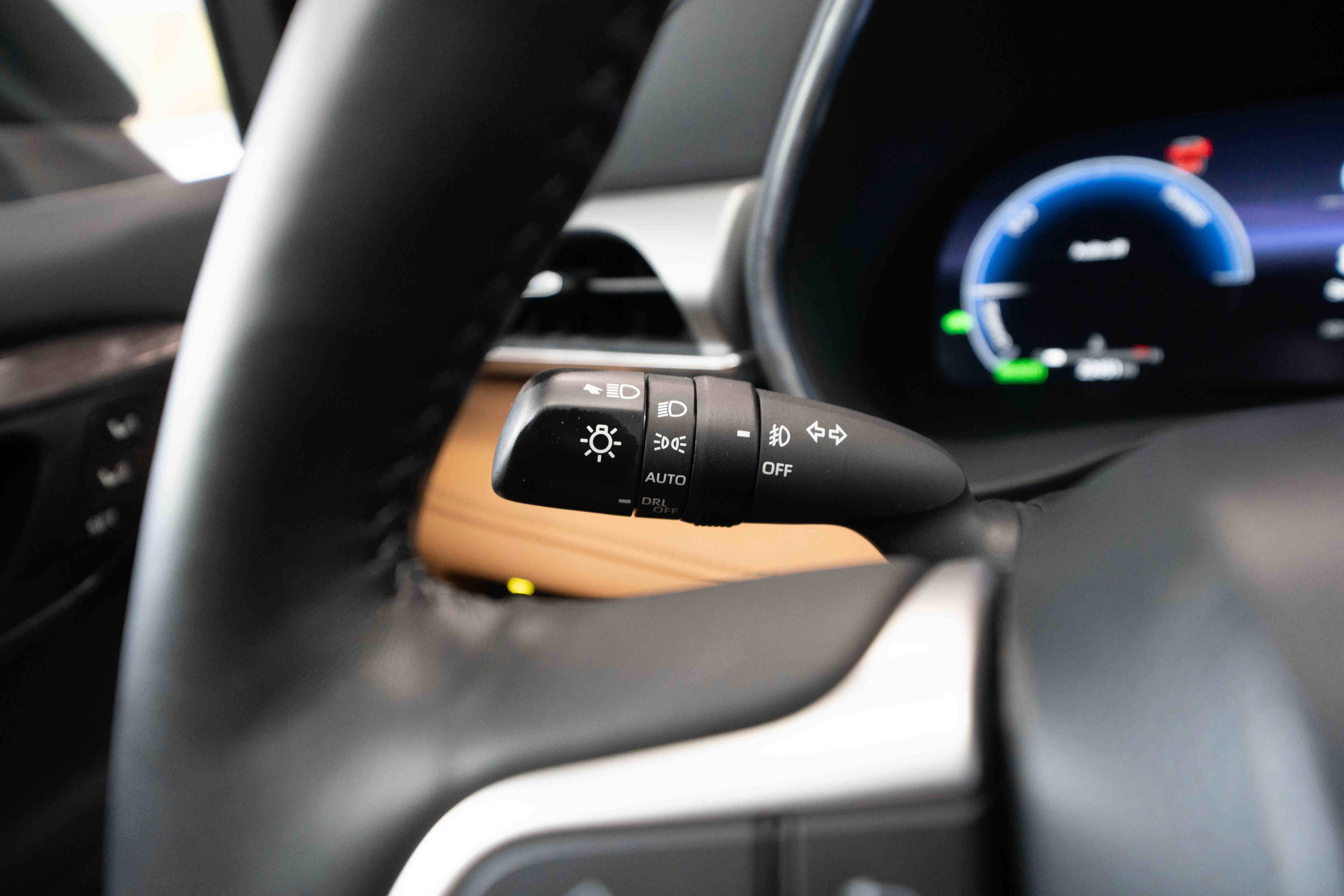 Used 2023 Toyota Highlander Platinum AWD/4WD image 13