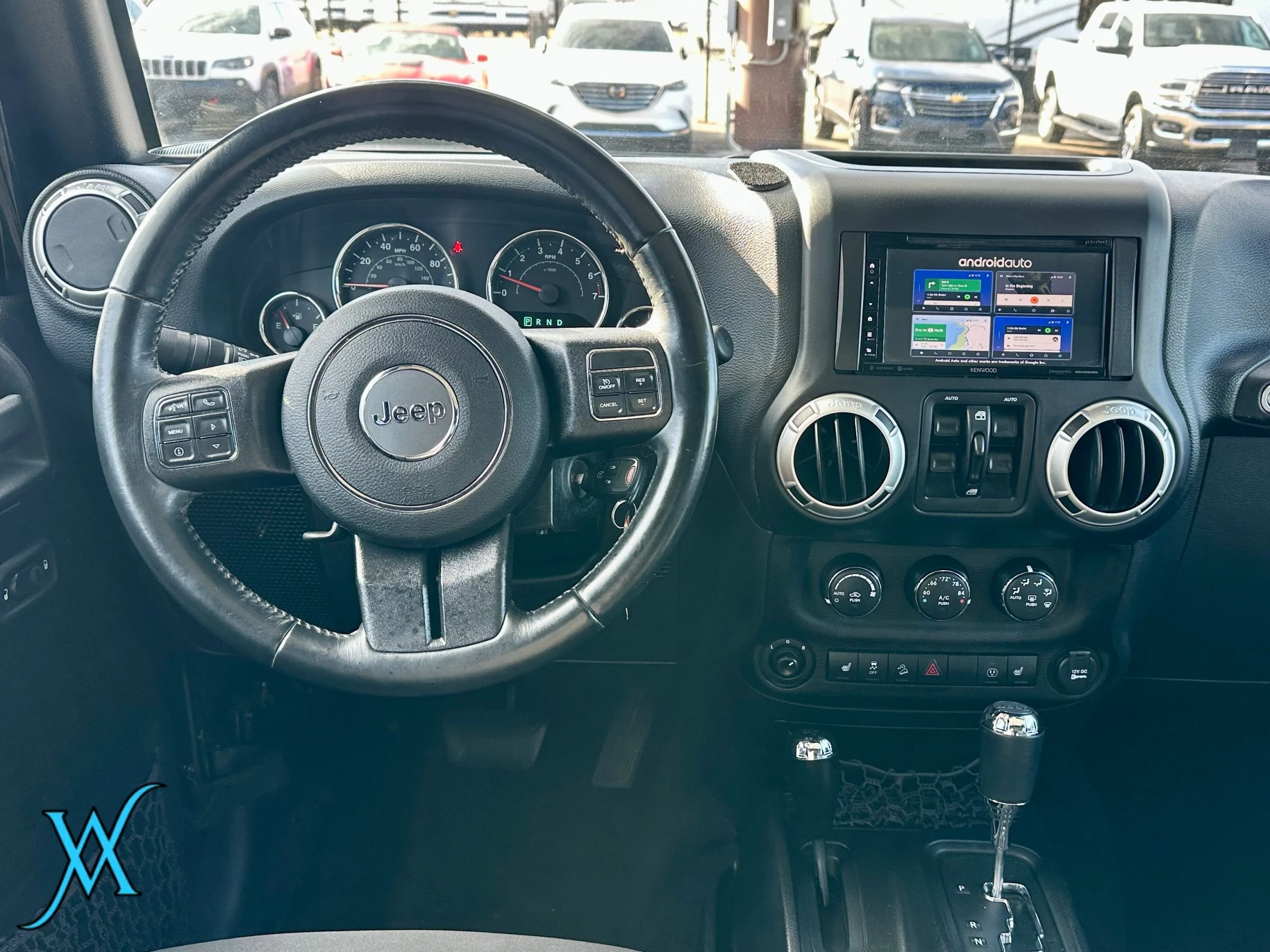 Used 2018 Jeep Wrangler Unlimited Sahara w/ Connectivity Group AWD/4WD image 29