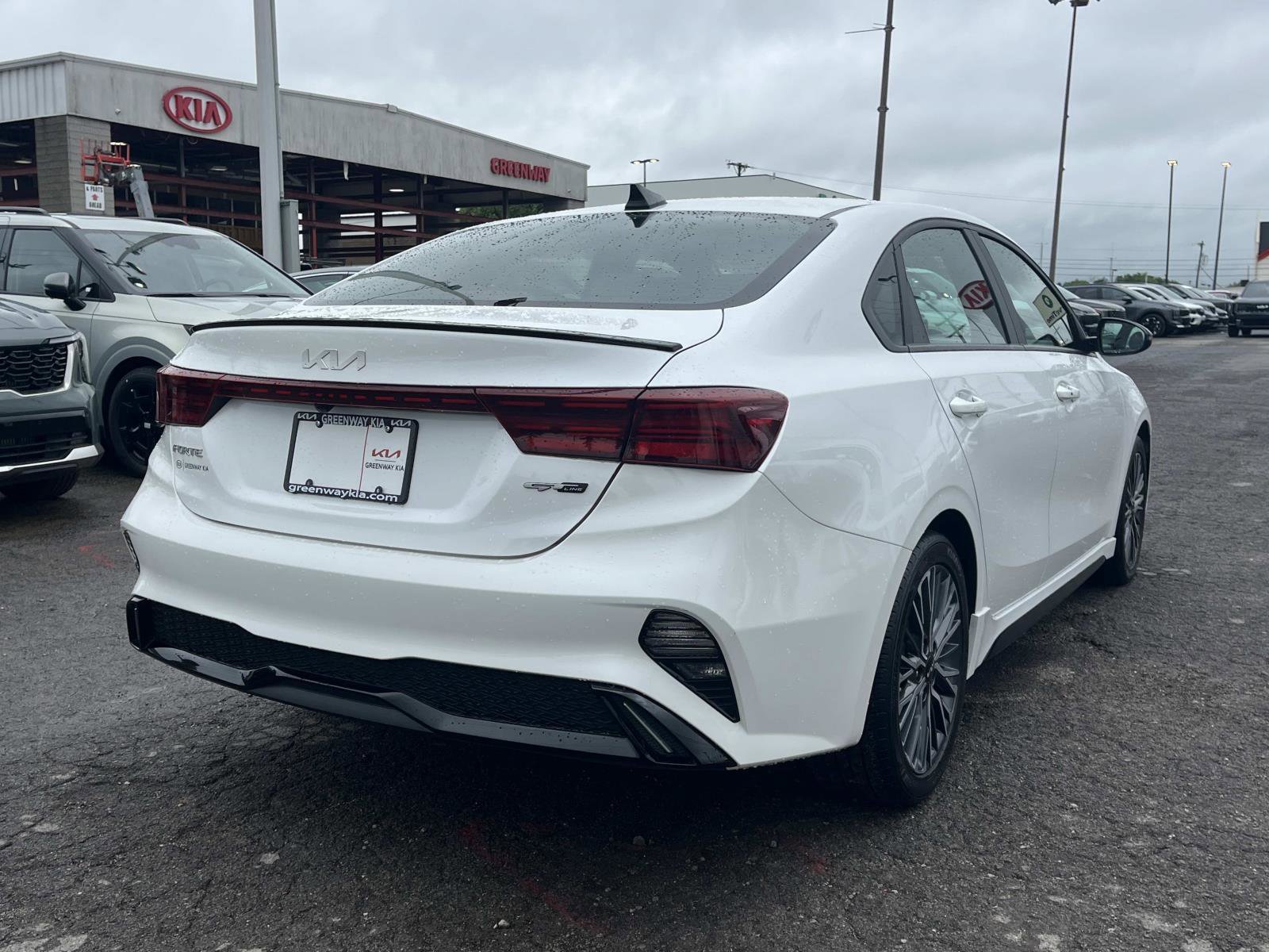 Used 2024 Kia Forte GT-Line w/ GT-Line Premium Package FWD image 7