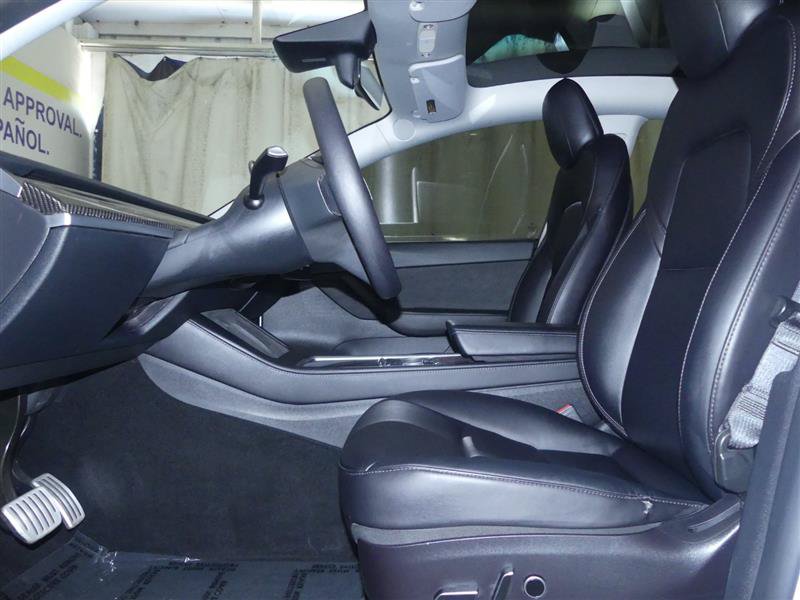 Used 2022 Tesla Model Y Performance AWD/4WD image 18