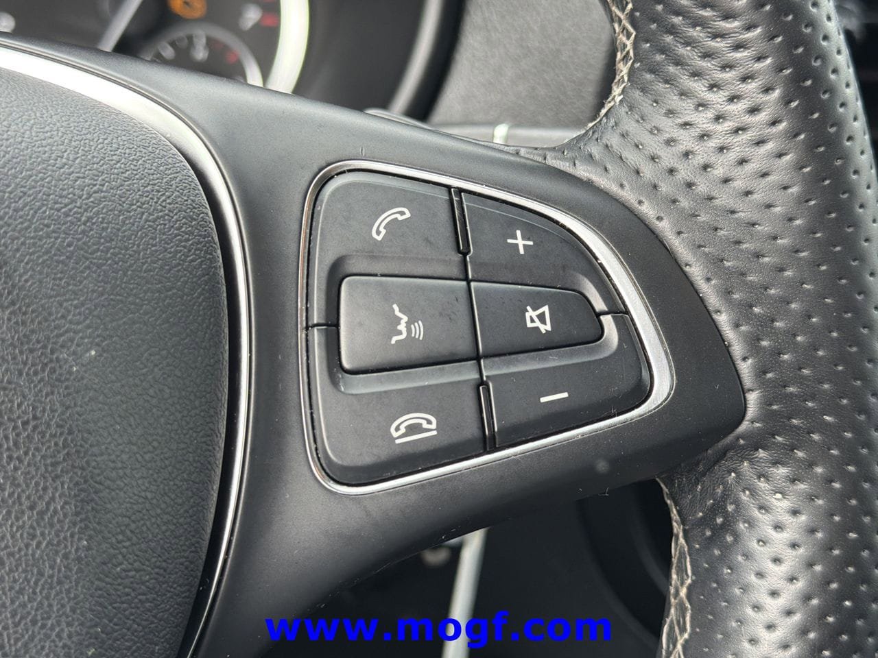 Used 2023 Mercedes-Benz Metris image 7