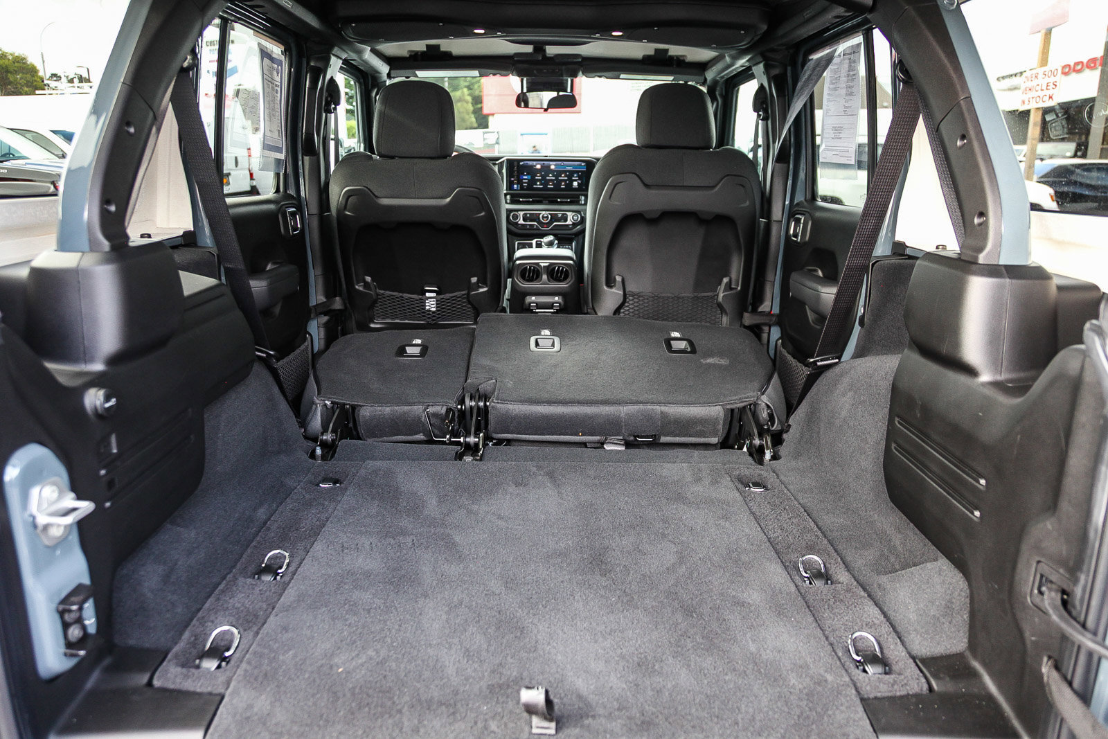 Used 2024 Jeep Wrangler Unlimited Rubicon image 9