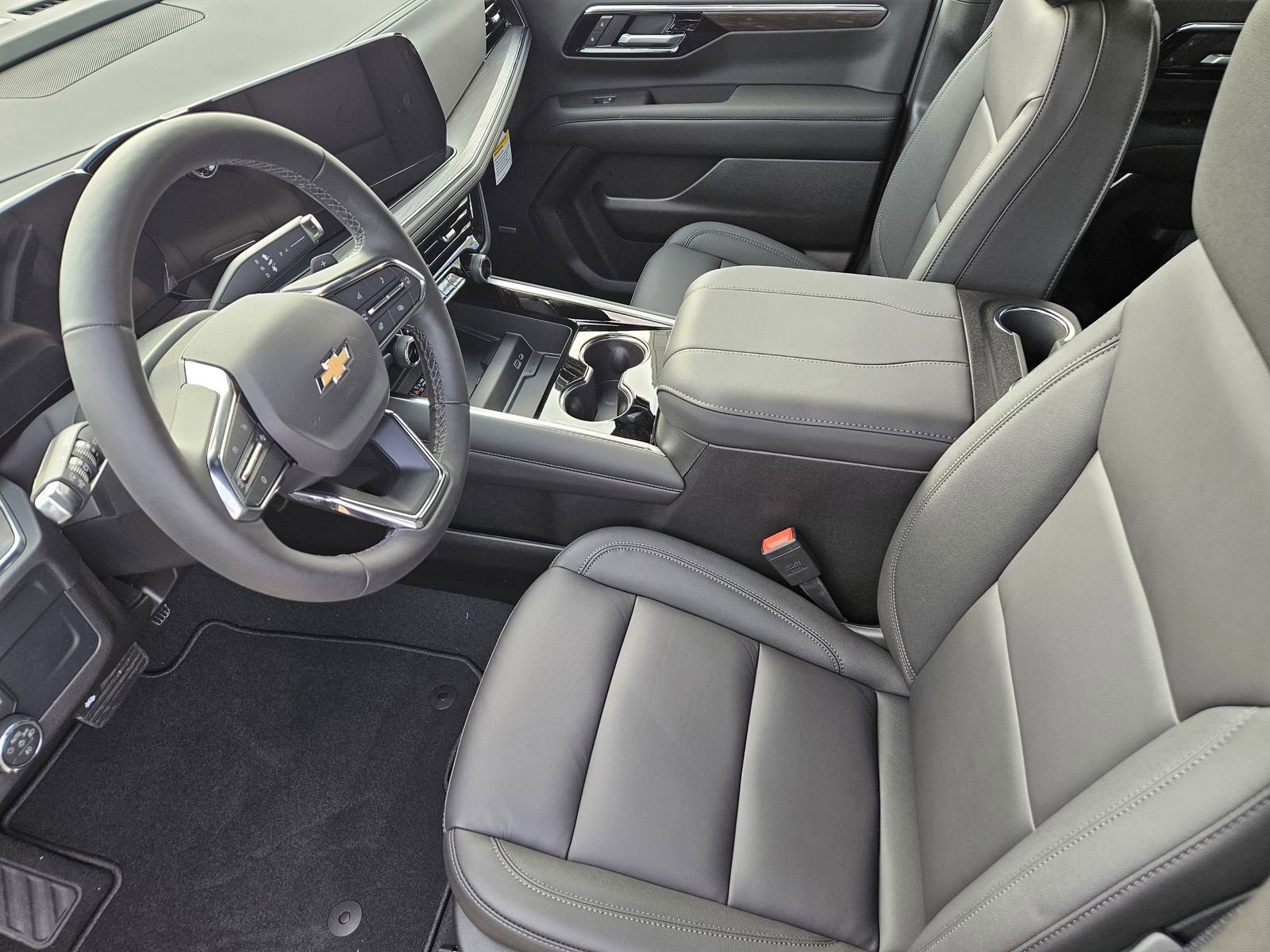 New 2026 Chevrolet Suburban LT w/ Comfort Package image 15