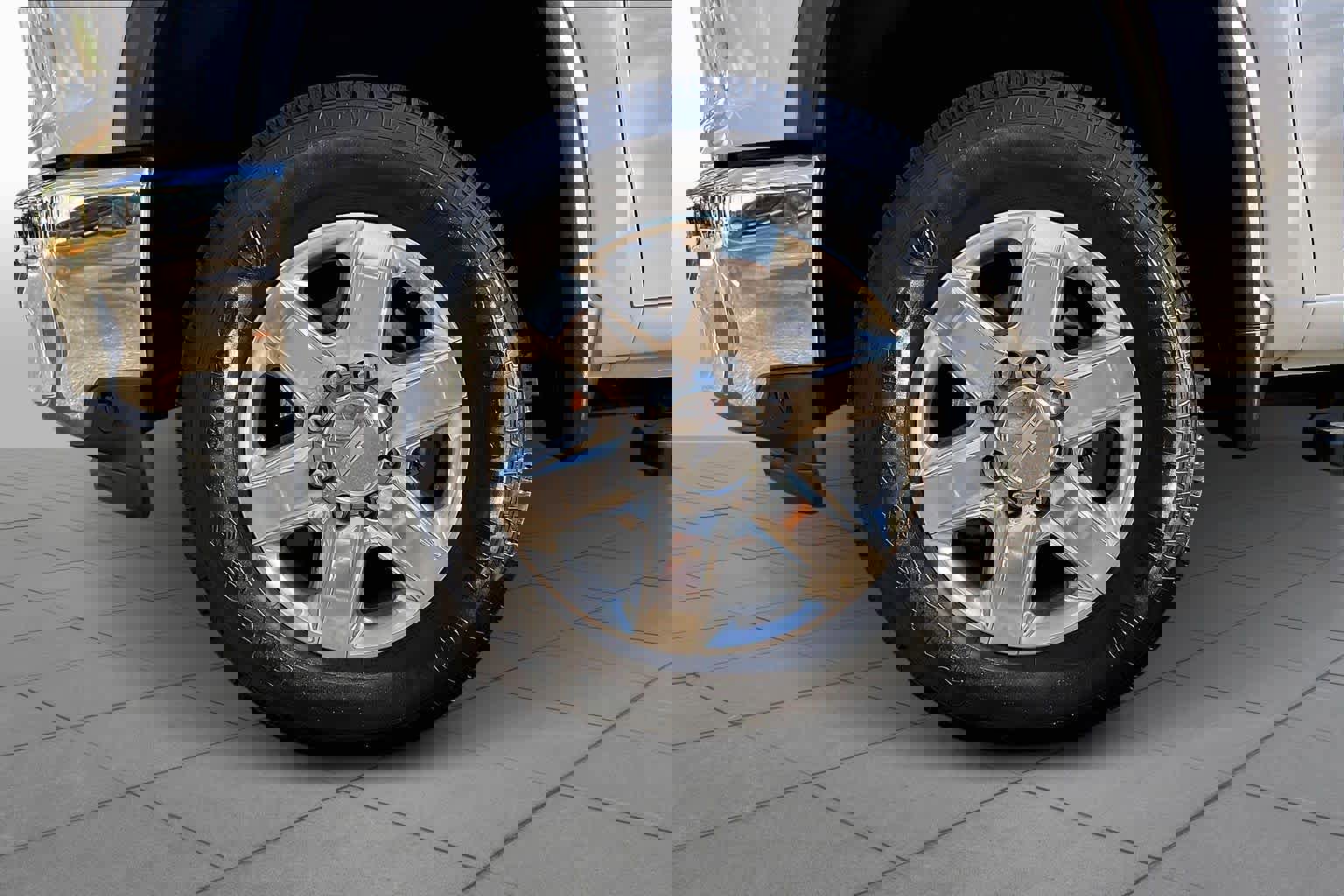 Used 2020 Chevrolet Silverado 3500 LTZ w/ LTZ Premium Package image 10