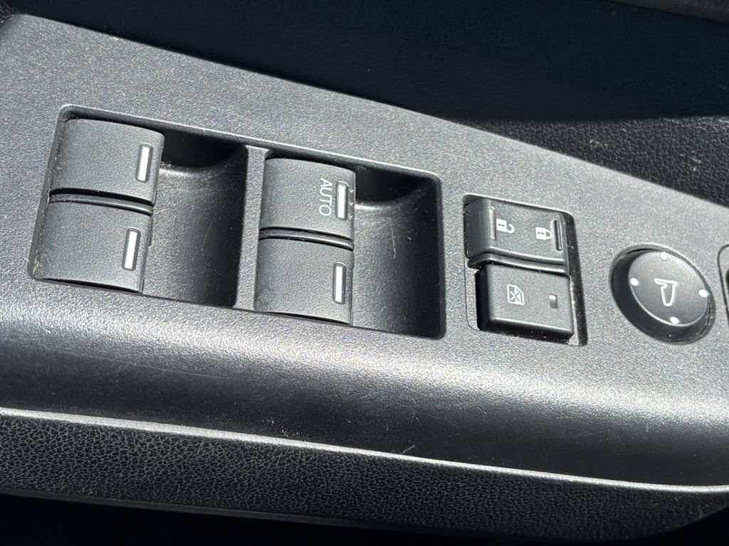 Used 2015 Honda CR-V EX image 25