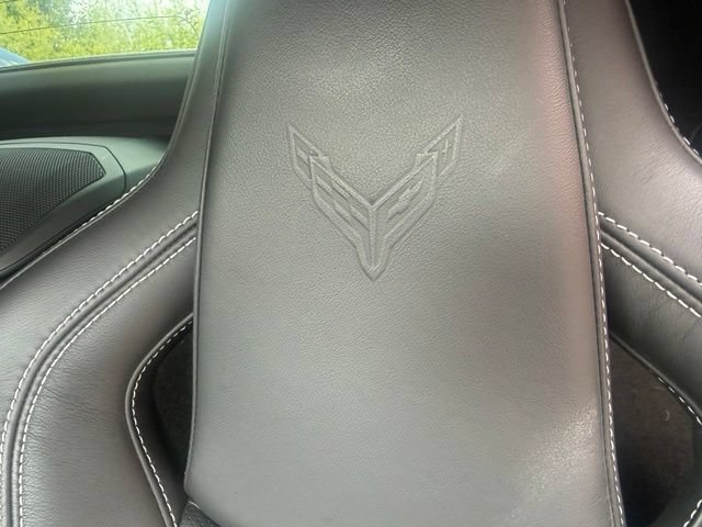 Used 2022 Chevrolet Corvette Stingray Convertible w/ Z51 Performance Package RWD image 20