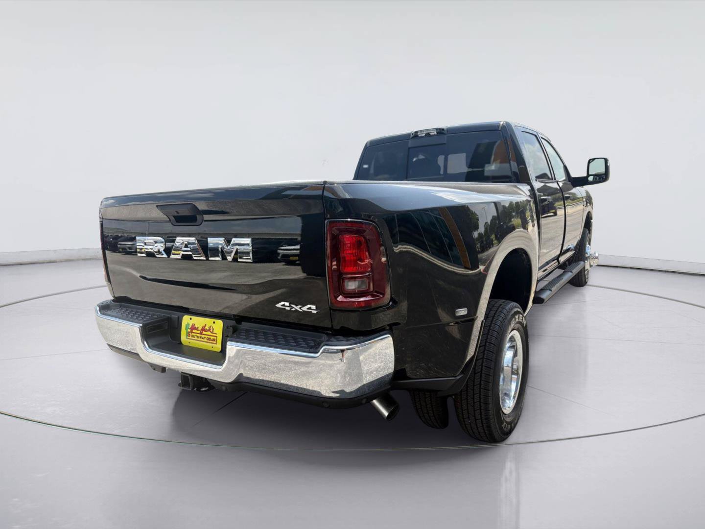 New 2026 RAM 3500 Tradesman AWD/4WD image 7