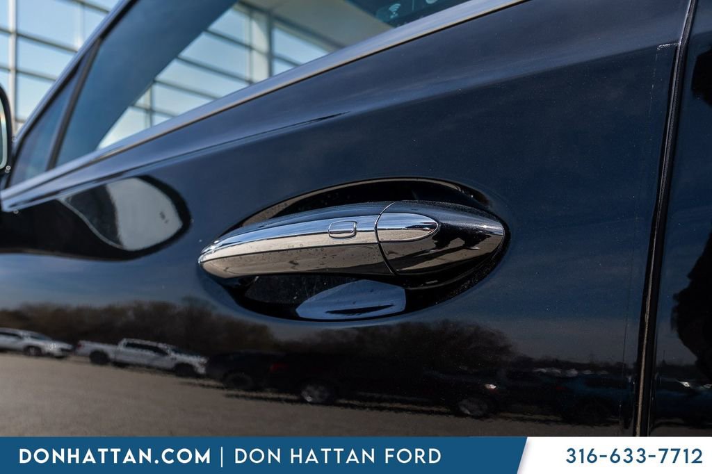 Used 2024 Buick Enclave Essence w/ Sport Touring Edition image 36