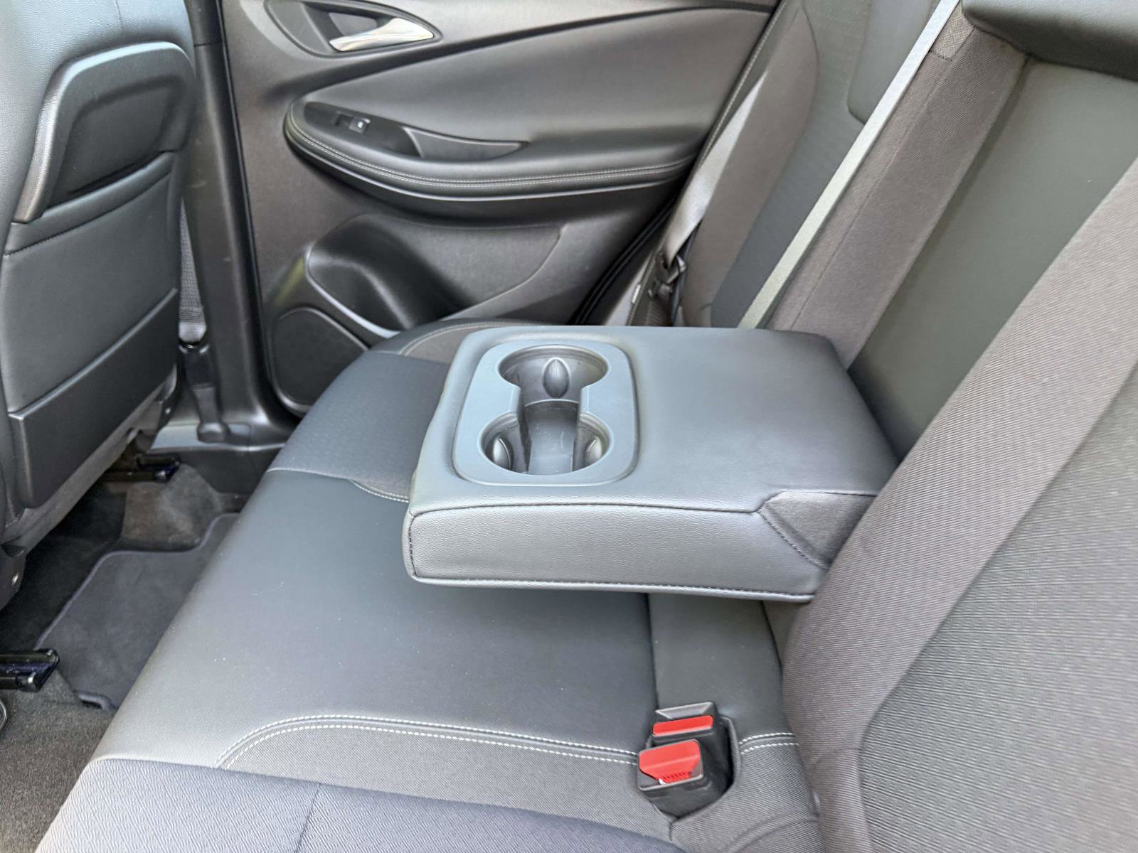Used 2020 Buick Encore GX Select AWD/4WD image 12