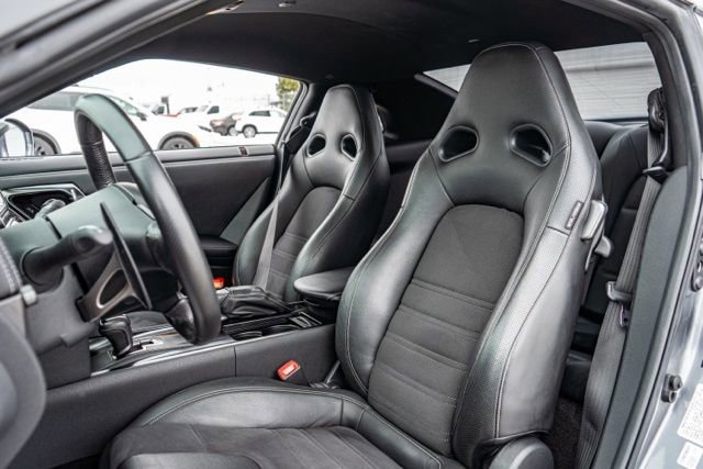 Used 2016 Nissan GT-R Premium image 15
