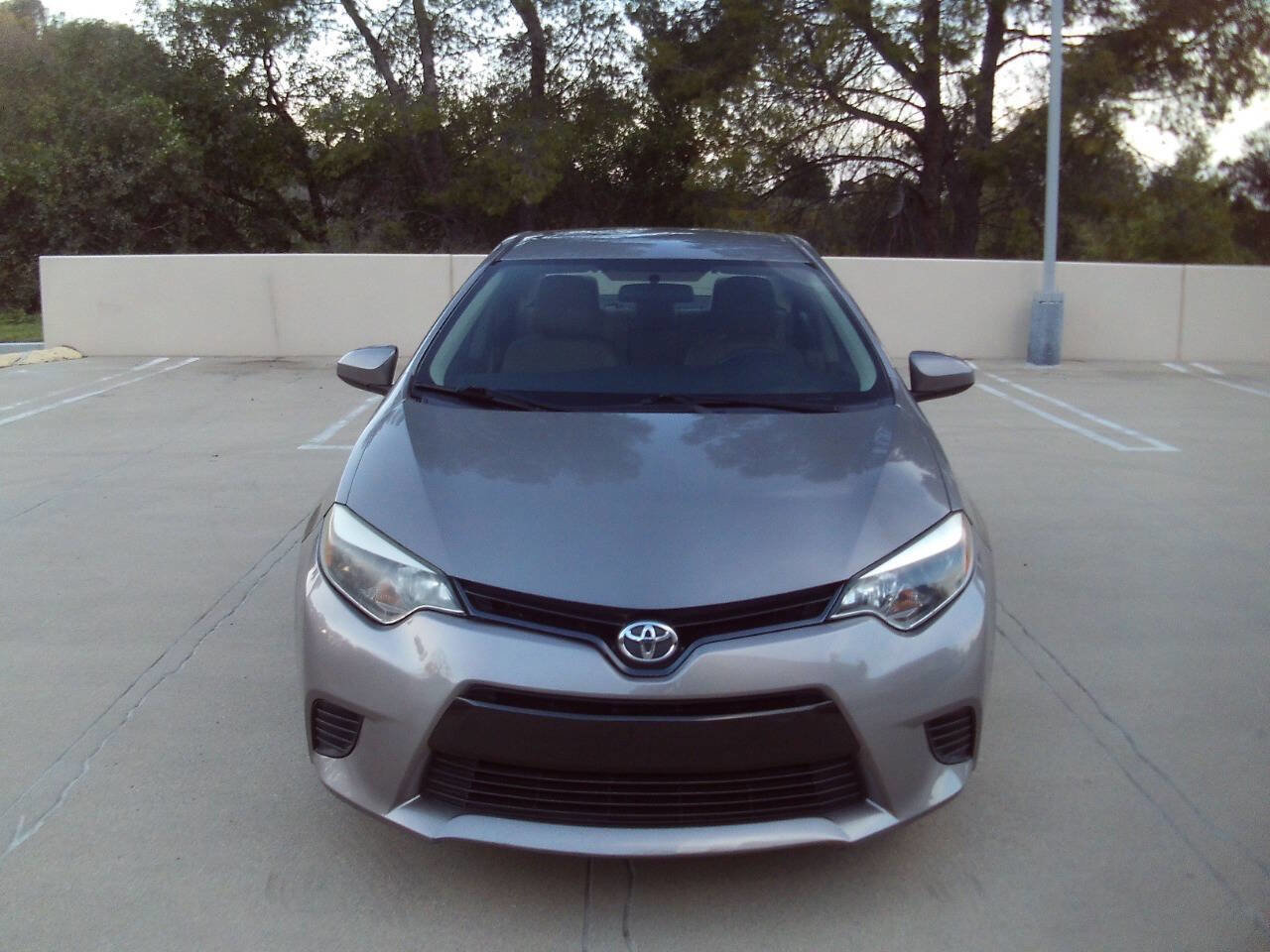 Used 2015 Toyota Corolla LE image 2