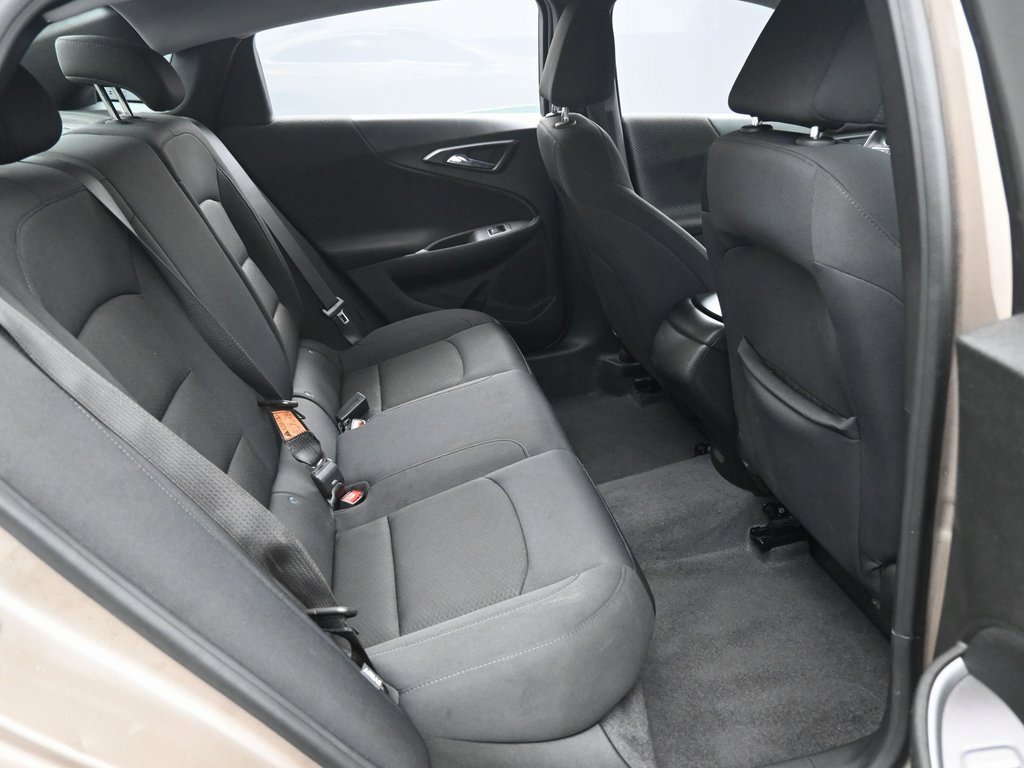 Used 2023 Chevrolet Malibu LS image 30