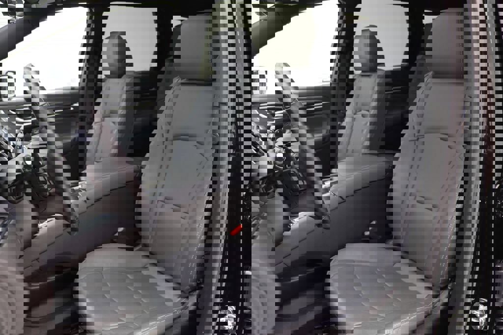 Used 2023 Buick Enclave Essence w/ Experience Buick Package image 16