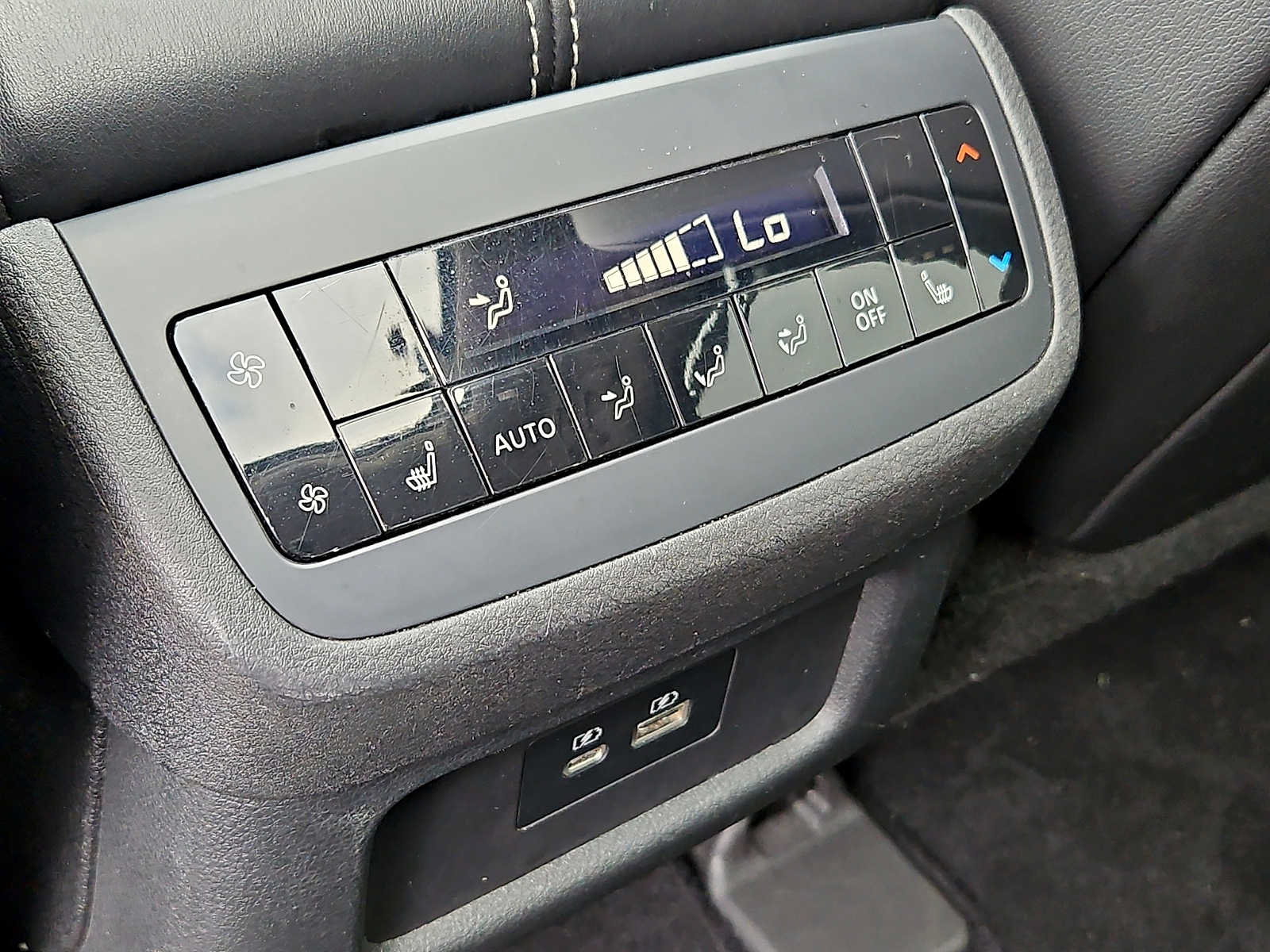 Used 2022 Nissan Pathfinder SL w/ SL Premium Package FWD image 30