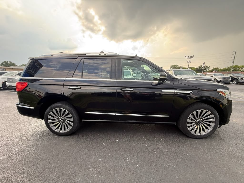 Used 2020 Lincoln Navigator Reserve w/ Luxury Package AWD/4WD image 2