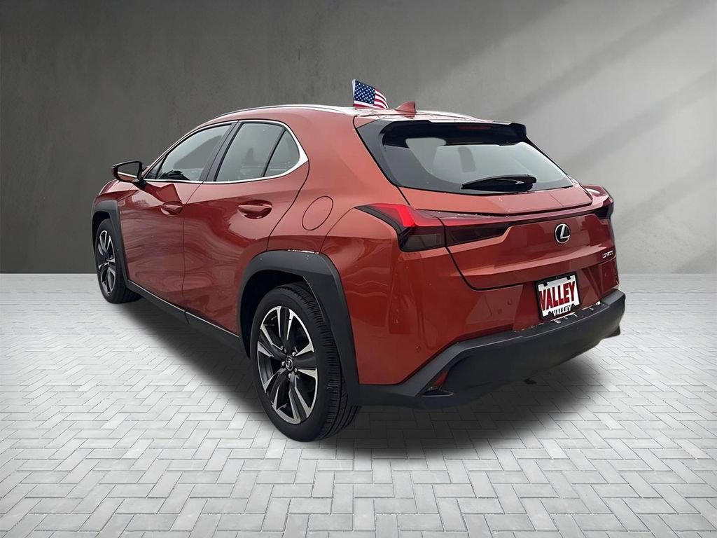 Used 2019 Lexus UX 200 w/ Accessory Package 2 image 5