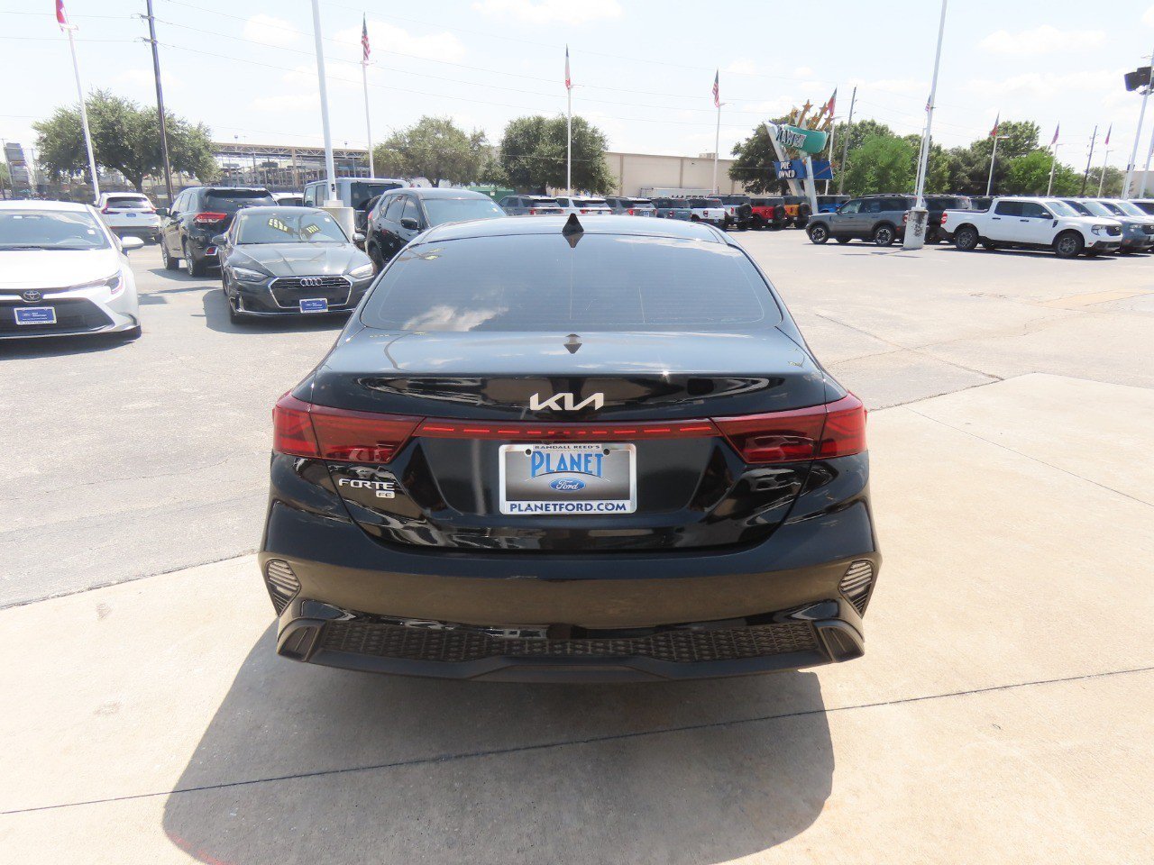 Used 2024 Kia Forte LX FWD image 13