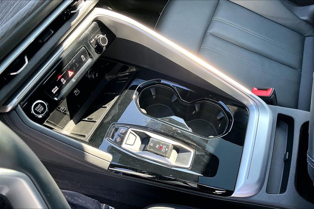 Used 2025 Audi Q5 Premium Plus w/ Premium Plus image 18