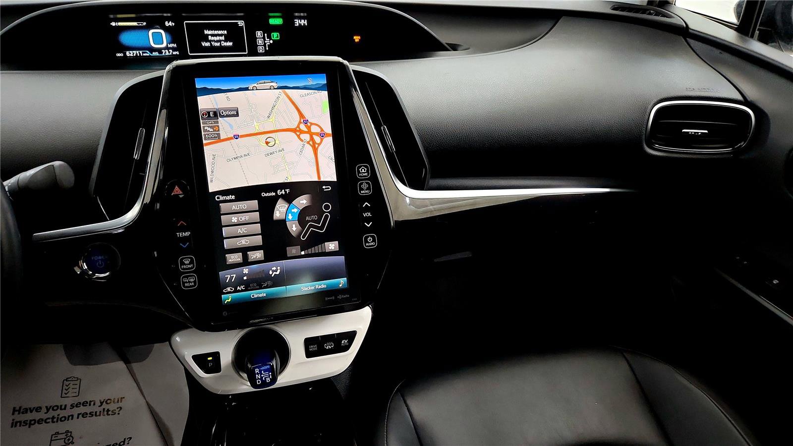 Used 2018 Toyota Prius Prime Premium image 29