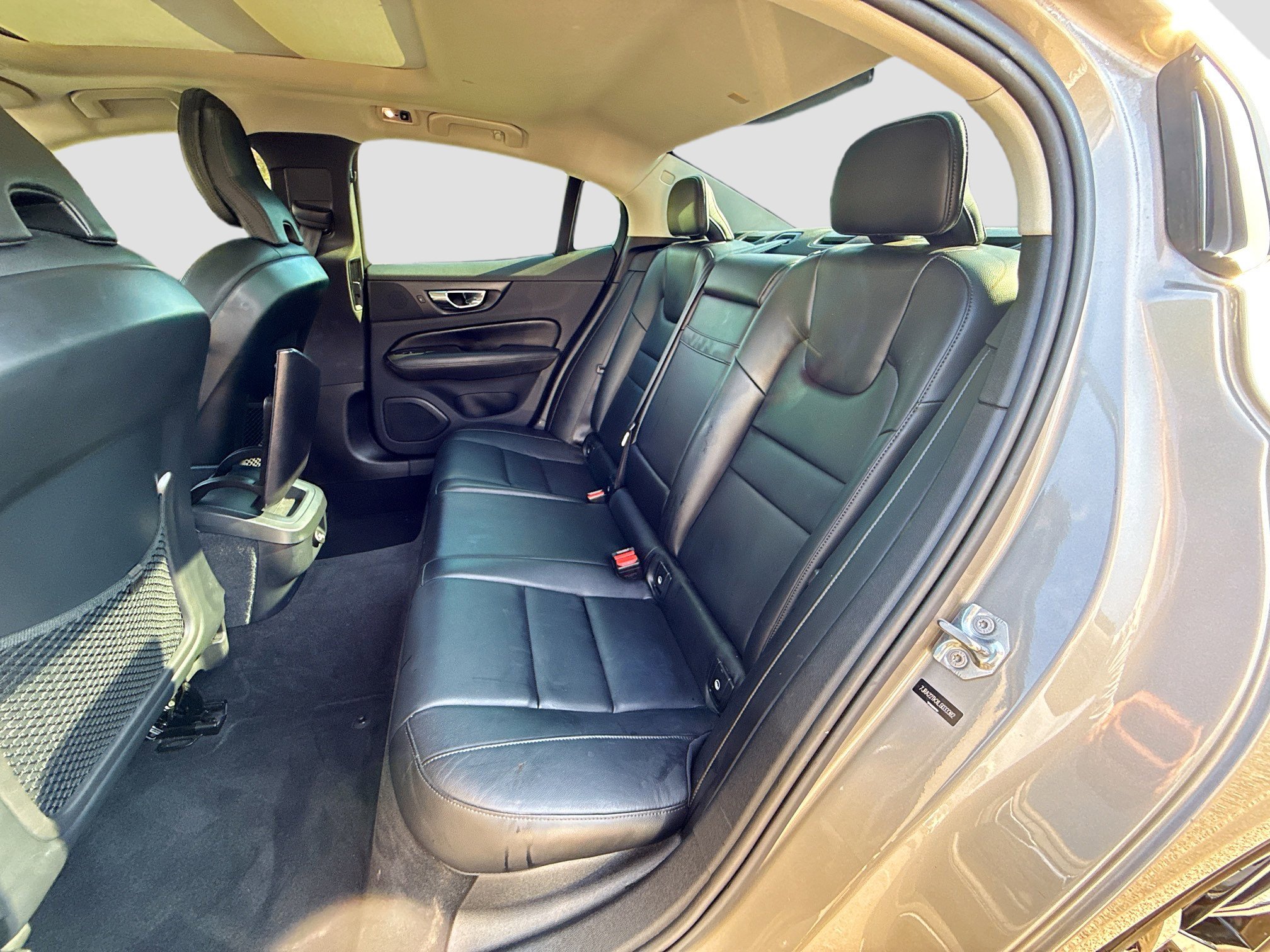 Used 2020 Volvo S60 T6 Momentum image 20