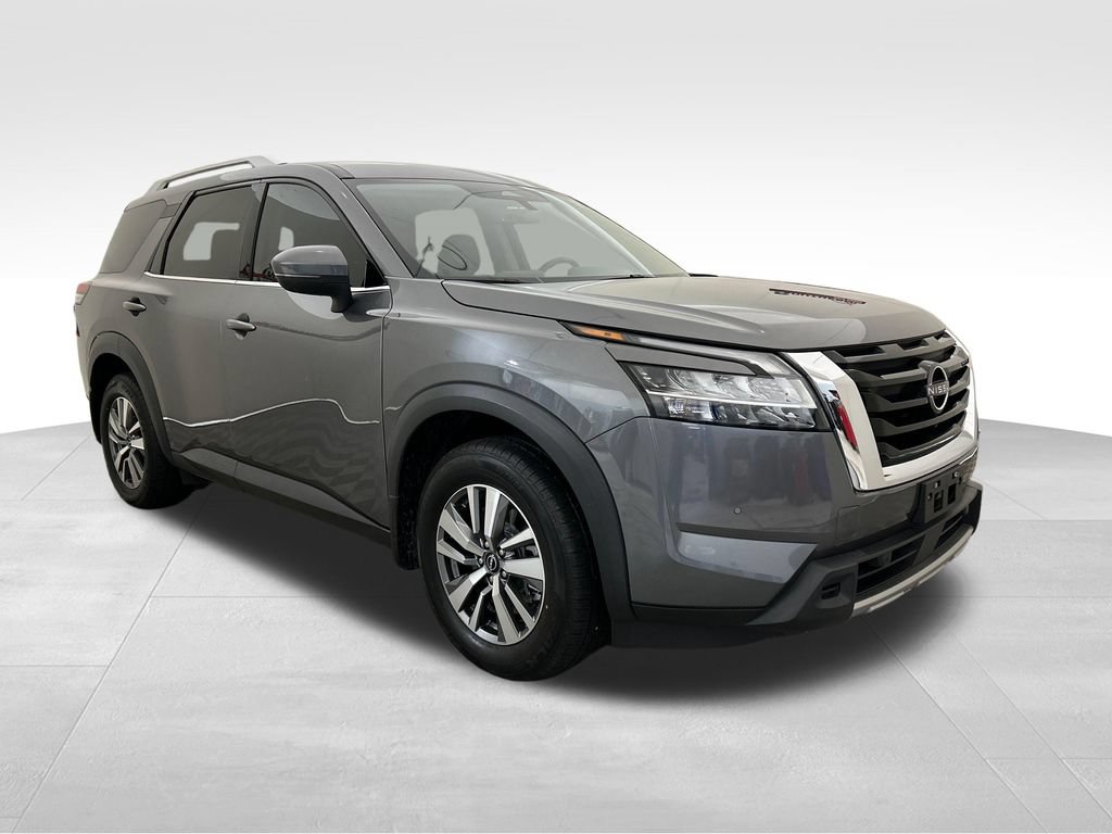 Used 2023 Nissan Pathfinder SL AWD/4WD image 8