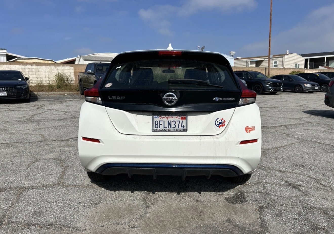 Used 2018 Nissan Leaf S w/ S Charge Package FWD image 4