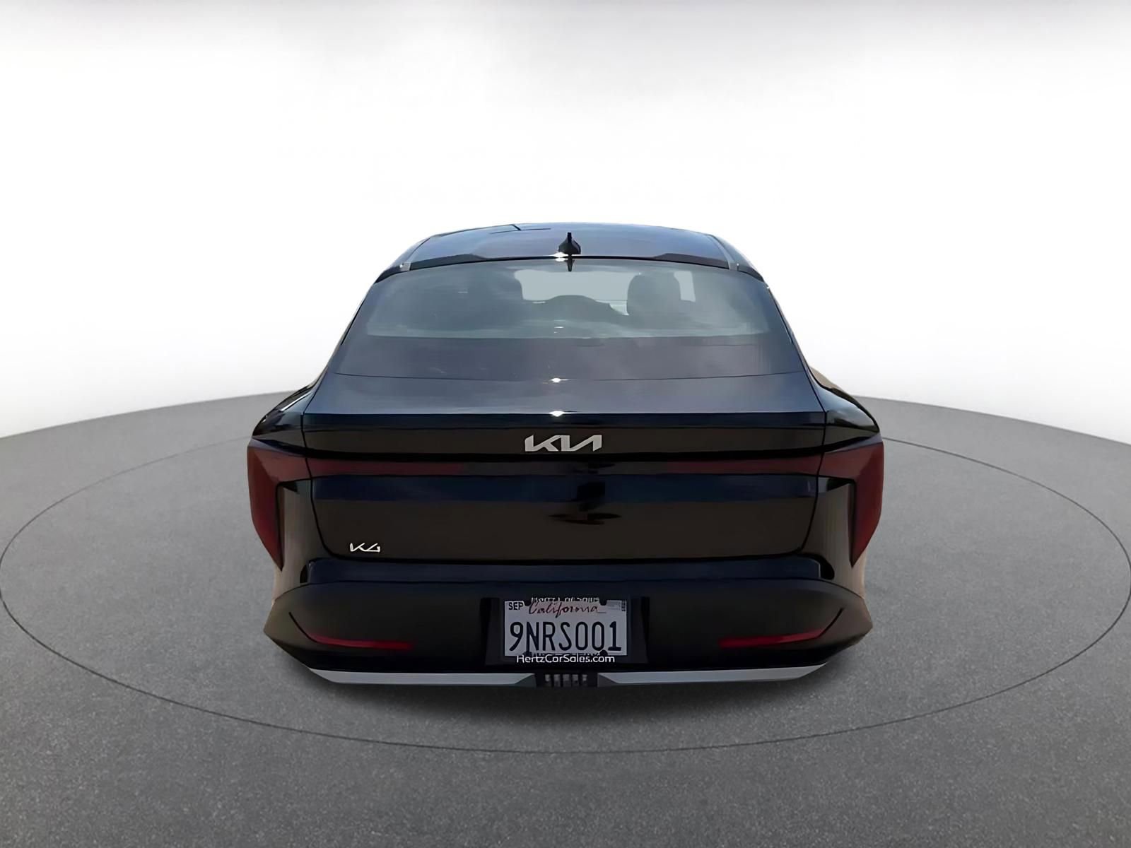 Used 2025 Kia K4 LXS image 12