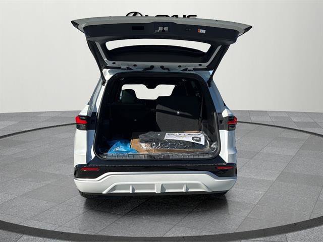New 2026 Lexus TX 500h AWD image 16