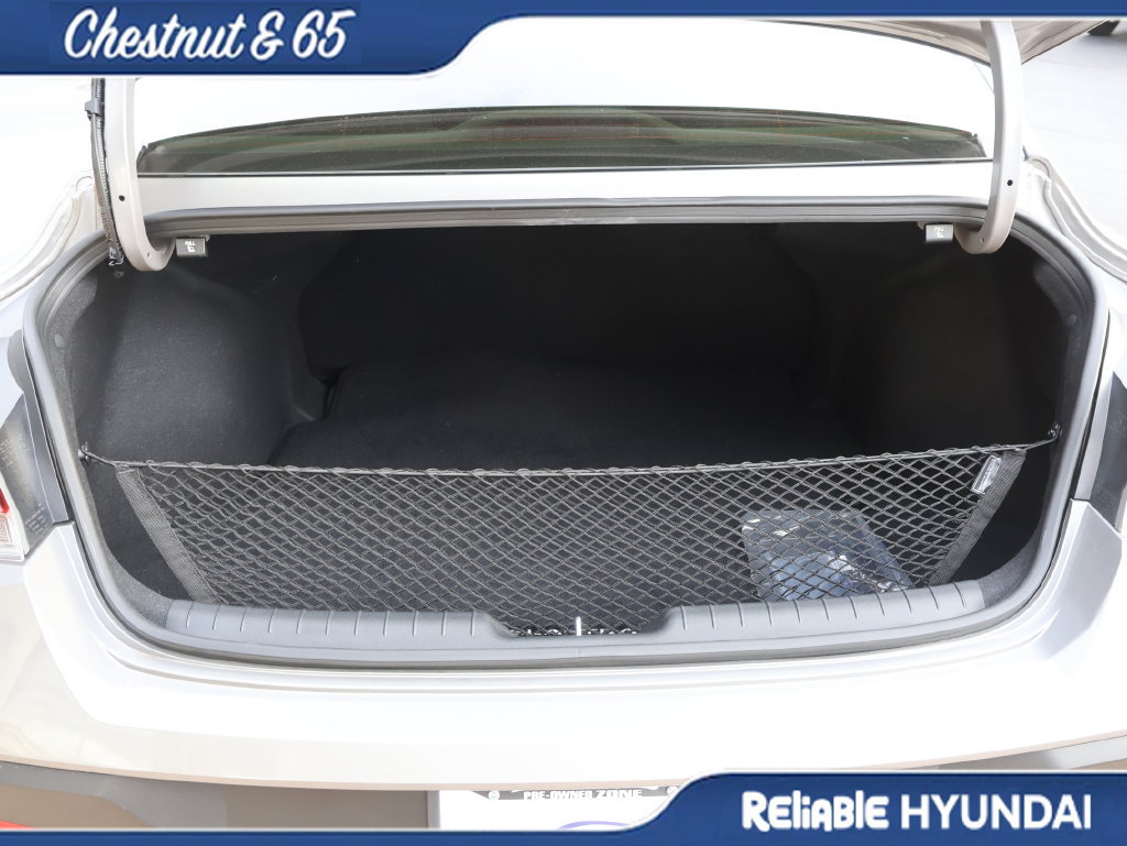 Certified 2025 Hyundai Elantra Sport FWD image 14