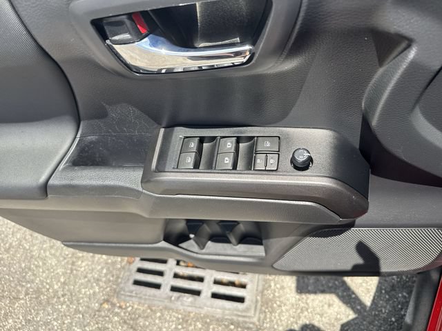 Used 2022 Toyota Tacoma TRD Sport w/ Technology Package AWD/4WD image 27