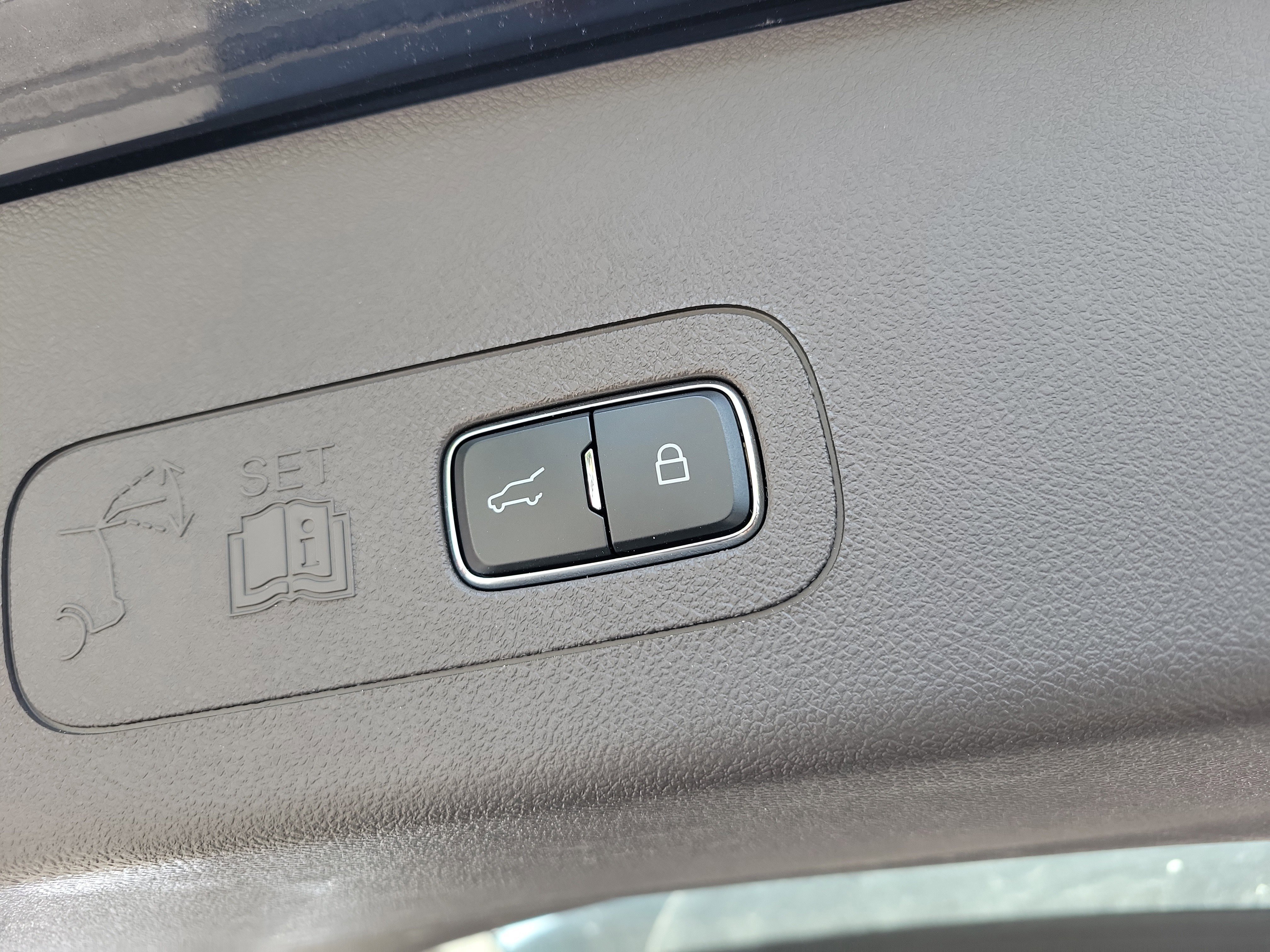 Used 2022 Lincoln Aviator Reserve RWD image 15