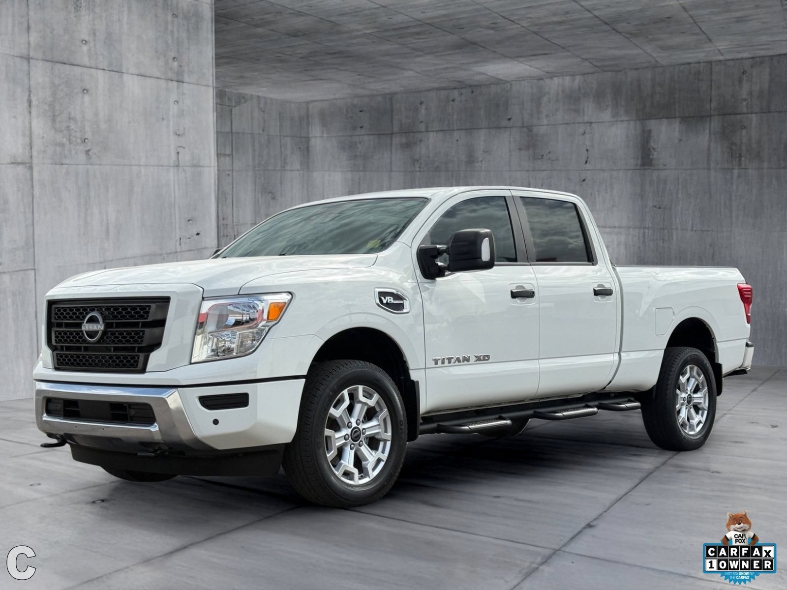 Used 2024 Nissan Titan SV w/ SV Convenience Package AWD/4WD image 2
