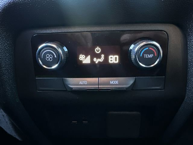 Used 2025 Chevrolet Traverse Z71 image 17