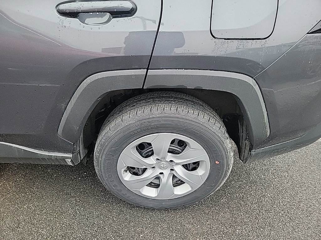 Used 2025 Toyota RAV4 LE image 3