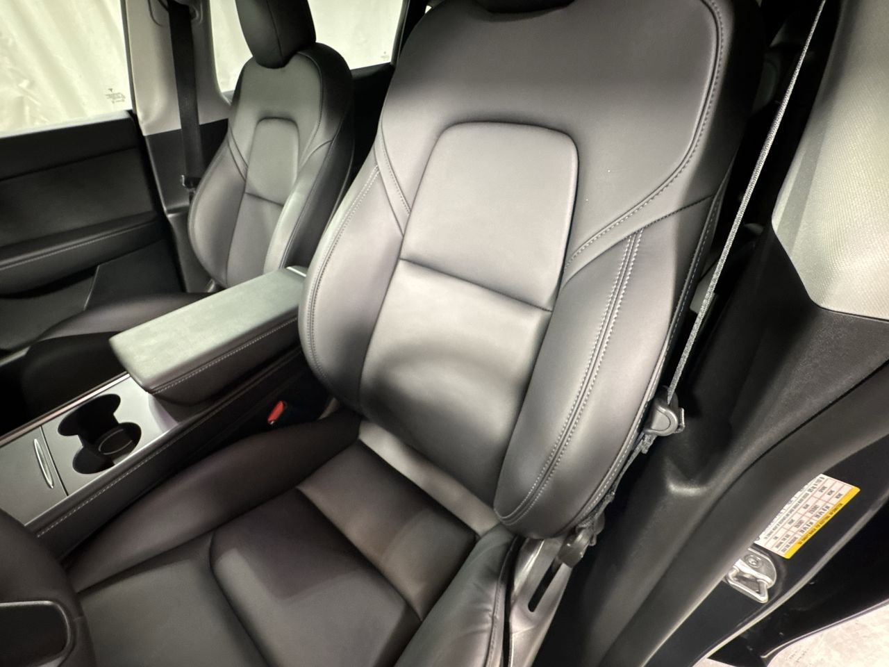 Used 2022 Tesla Model Y Performance image 18