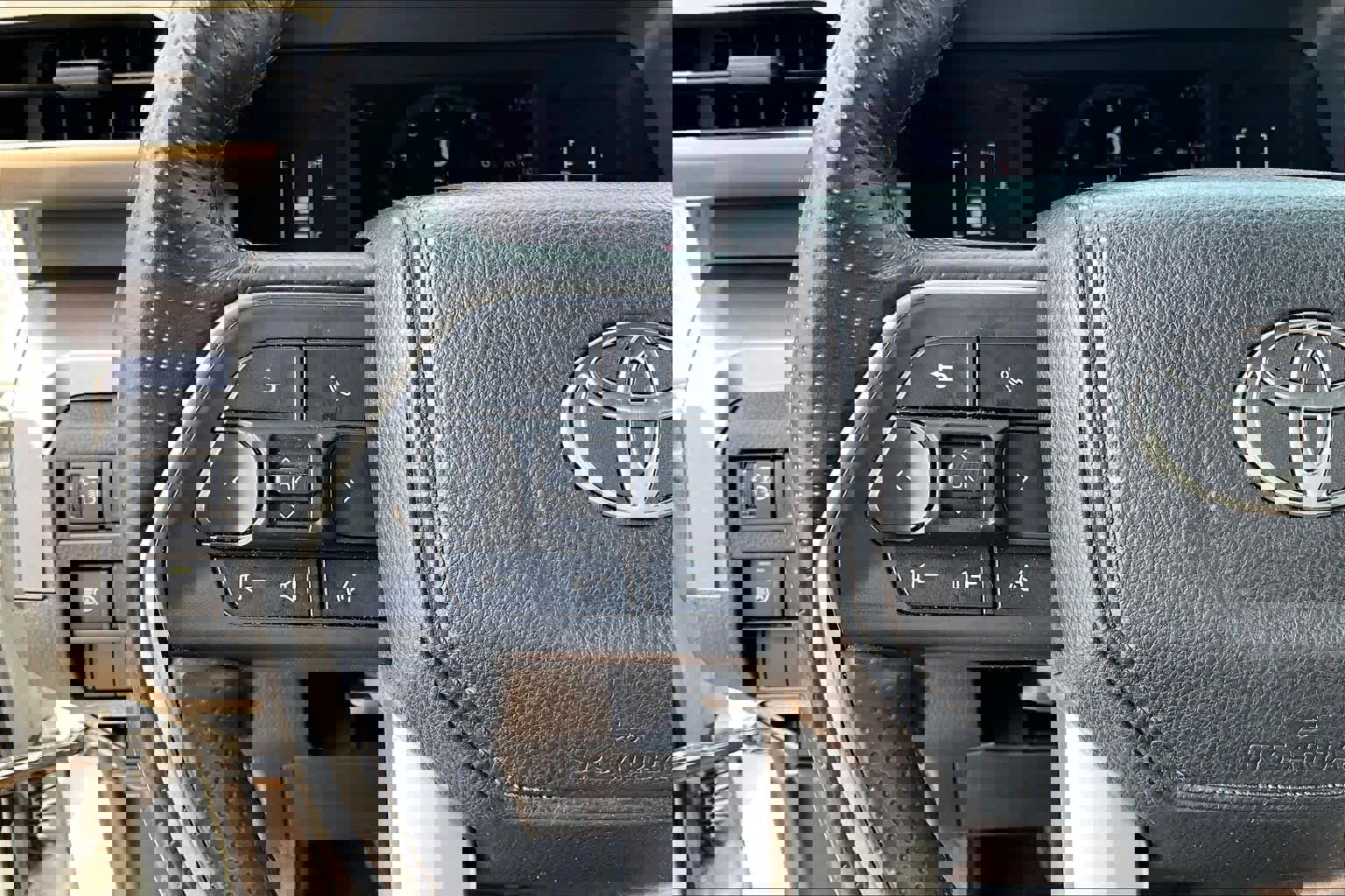 Used 2025 Toyota 4Runner SR5 image 22