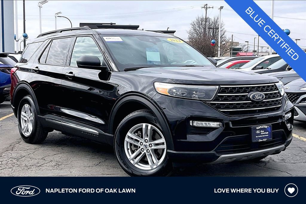 Certified 2024 Ford Explorer XLT w/ Equipment Group 202A AWD/4WD image 1
