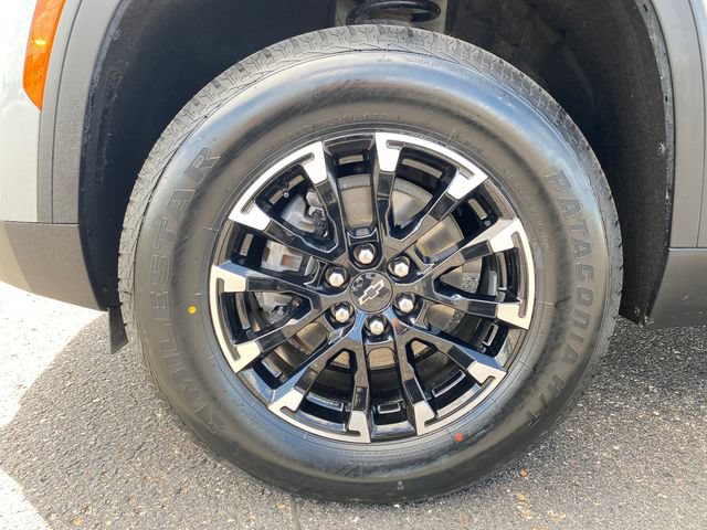 Used 2024 Chevrolet Traverse Z71 w/ LPO, Floor Liner Package AWD/4WD image 22