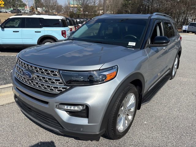 Used 2022 Ford Explorer Limited w/ Equipment Group 301A image 4