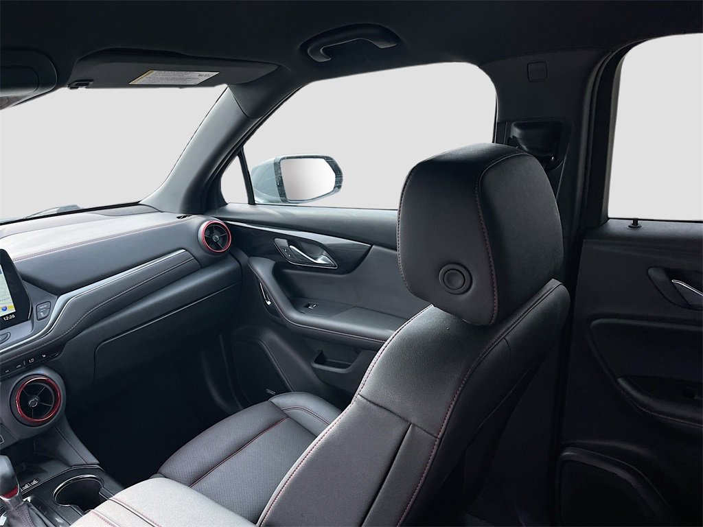 Used 2025 Chevrolet Blazer RS image 24