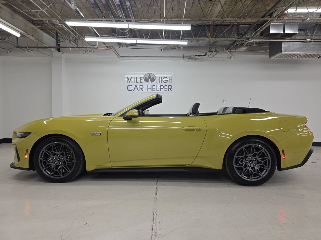 Used 2025 Ford Mustang GT Premium w/ GT Performance Package RWD image 25
