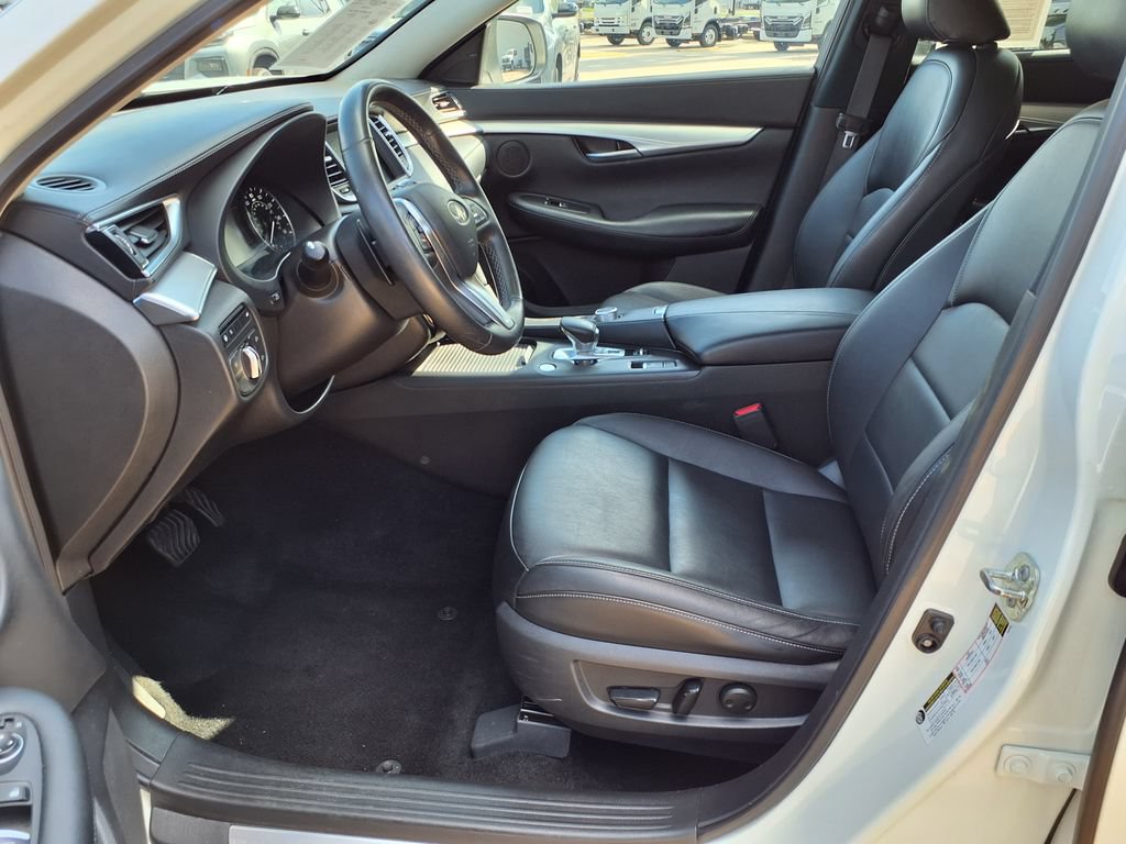 Used 2021 INFINITI QX50 Luxe FWD image 17