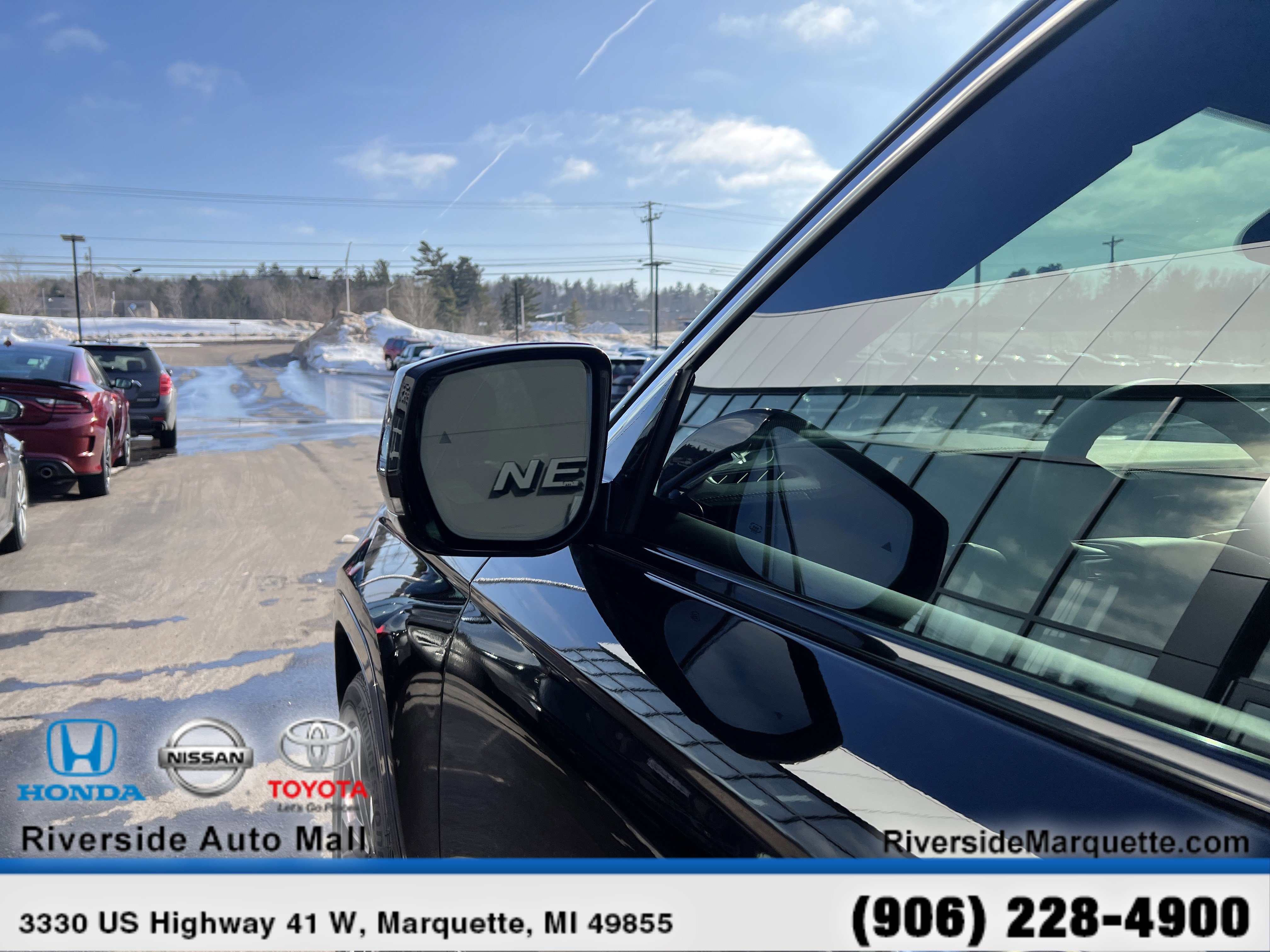 Used 2022 Jeep Grand Cherokee L Overland w/ Advanced Protech Group III image 5