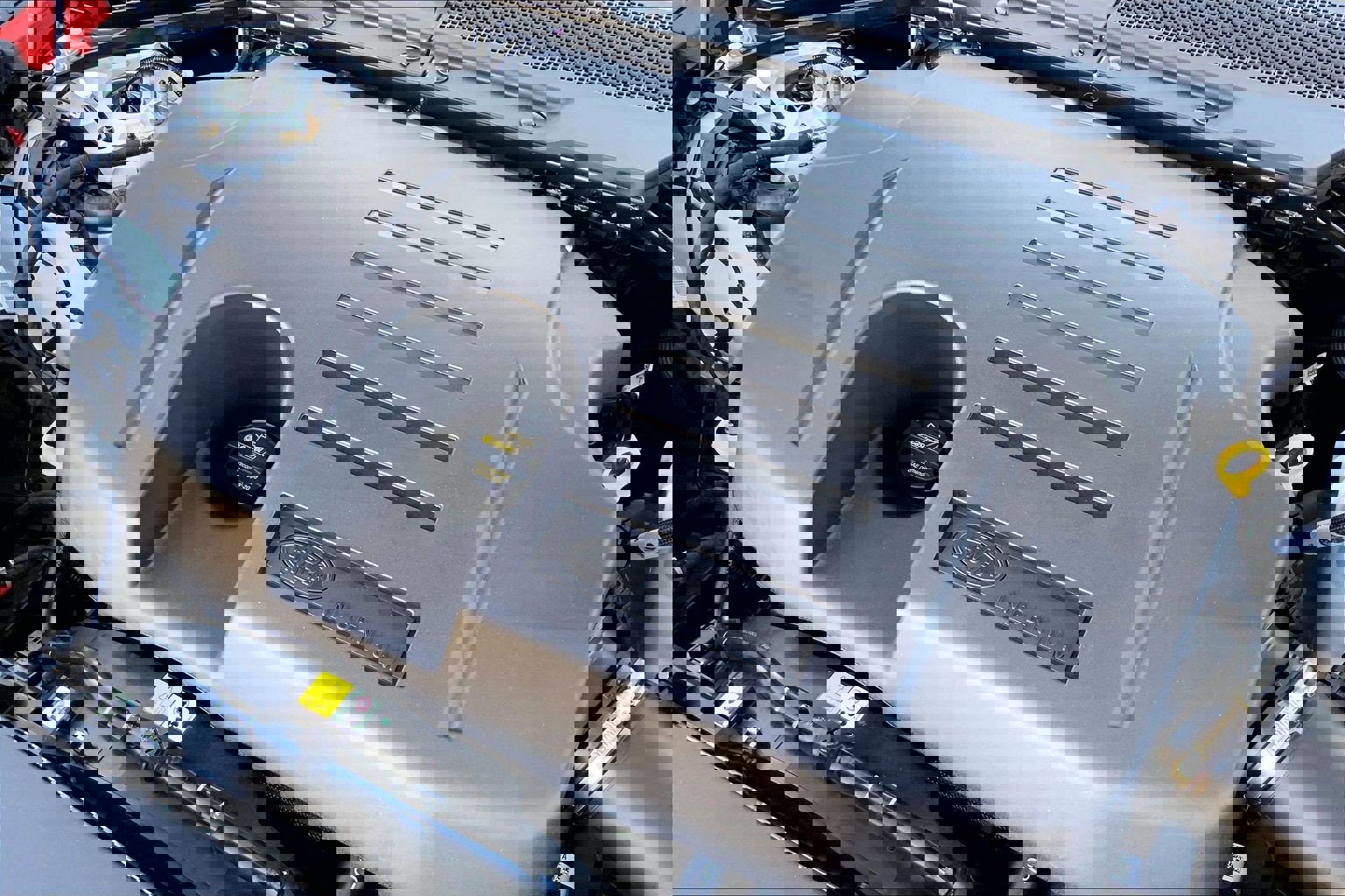 New 2026 Land Rover Defender 130 X-Dynamic SE image 15