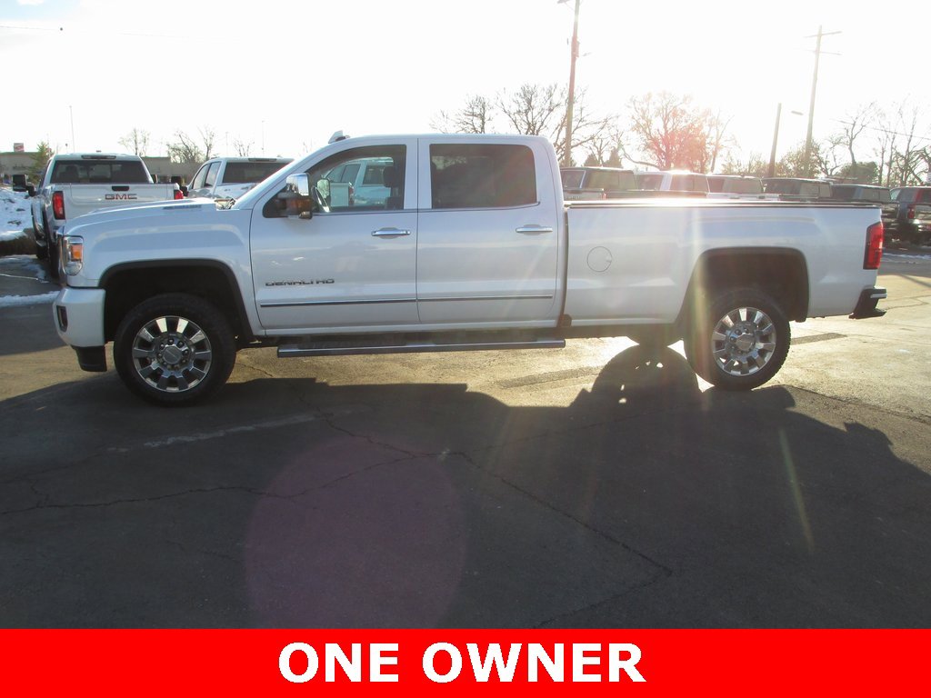 Used 2018 GMC Sierra 3500 Denali w/ Duramax Plus Package image 10