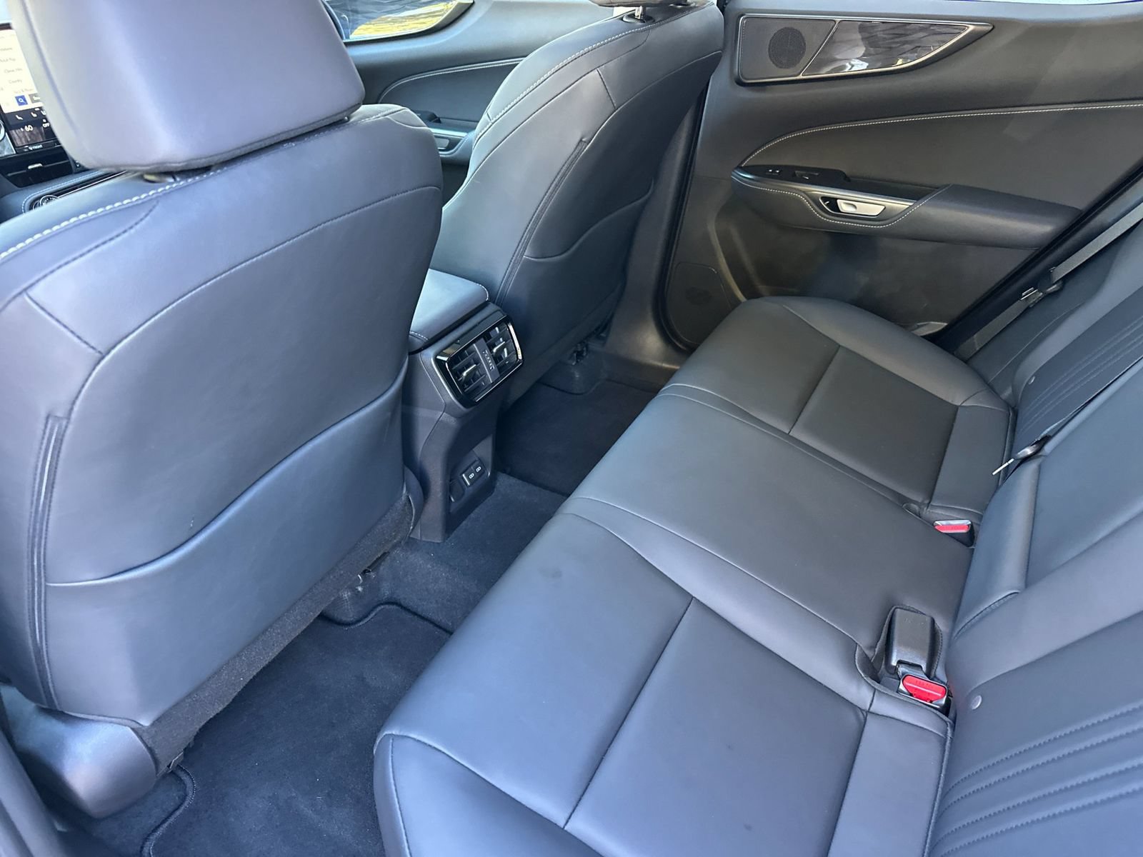 Used 2025 Lexus NX 250 FWD w/ Premium Package image 12