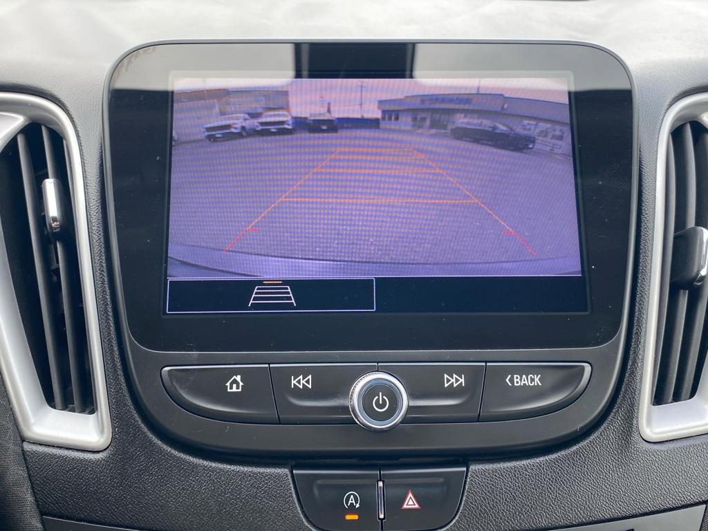 Used 2022 Chevrolet Malibu LT image 30